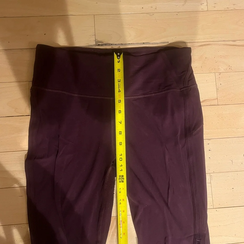Athleta High-Rise Powervita Peekaboo 7/8 Tight in Maroon - Picture 10 of 14